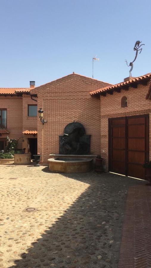 Casa Del Trotamundos Vendégház Villamayor de Campos Kültér fotó